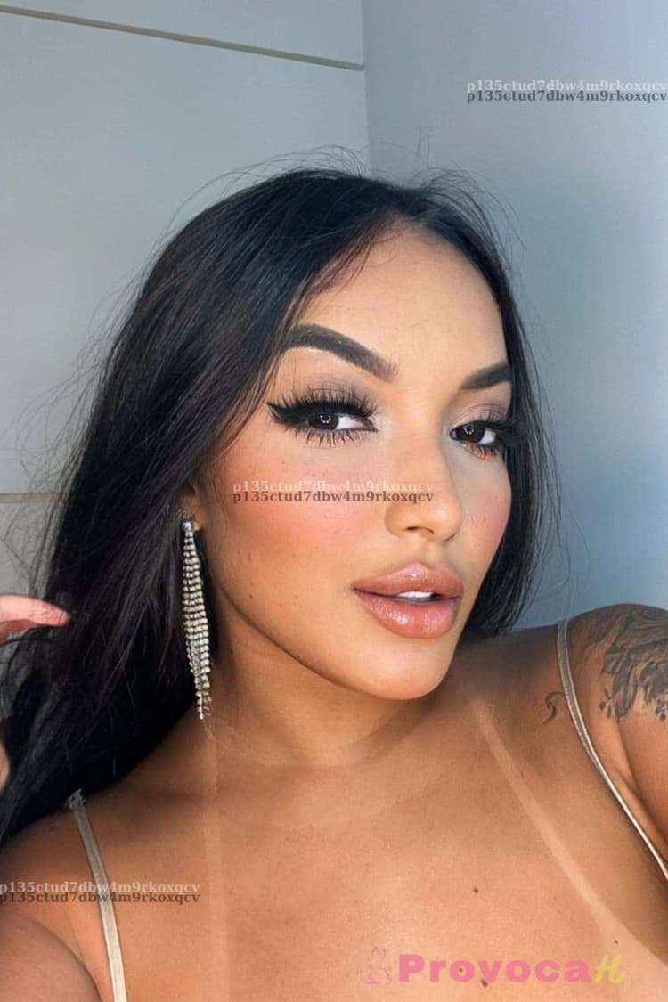 Foto de capa da acompanhante Jade Ferraz