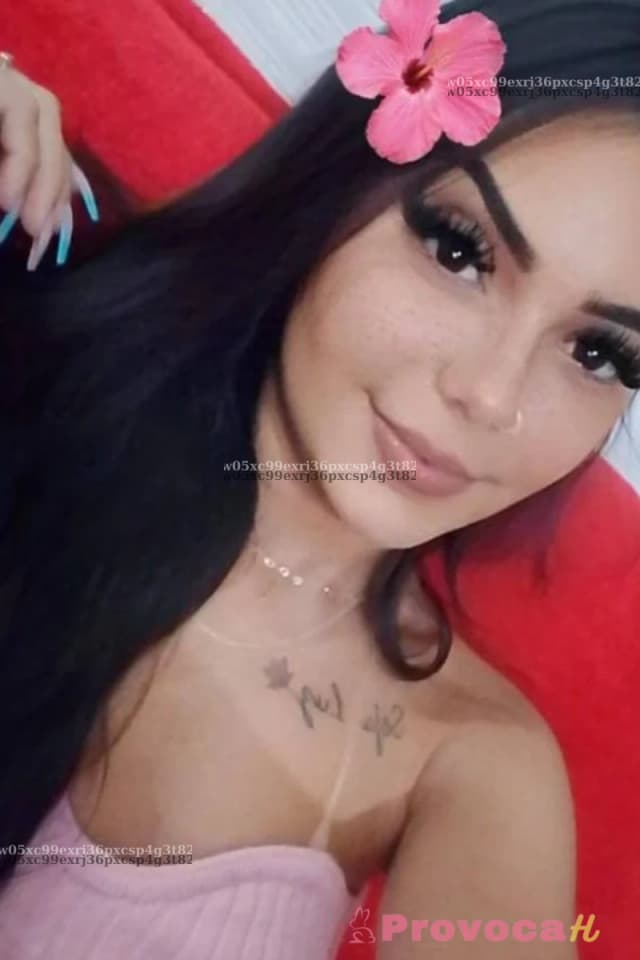 A putinha namoradinha com local