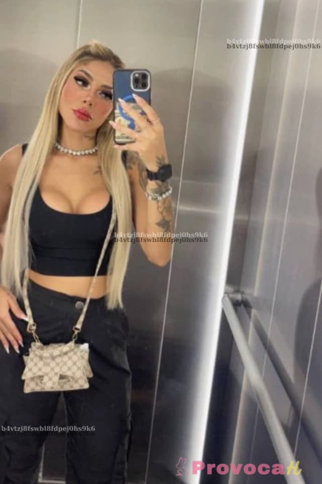 sou uma verdadeira puta disposta a te satisfazer por completo