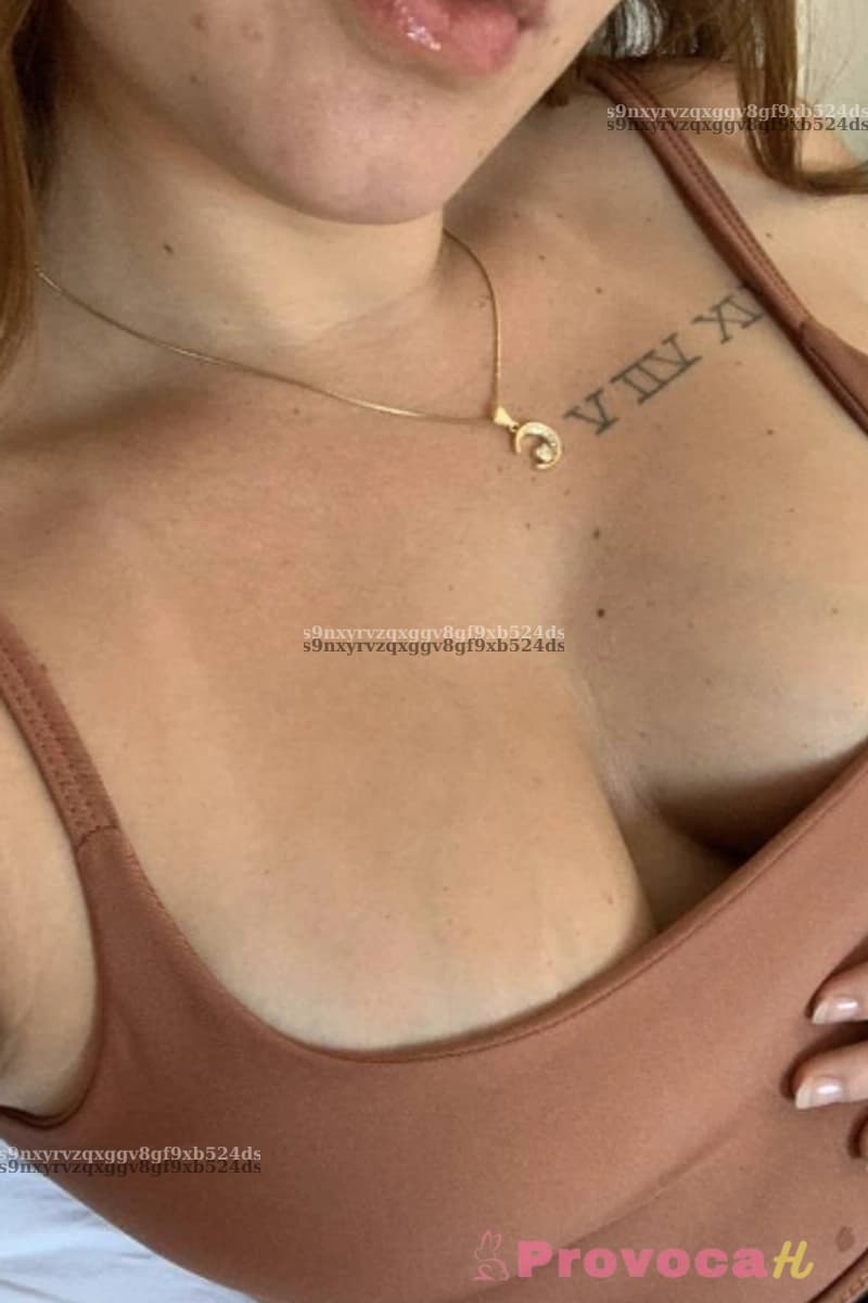 Foto de capa da beldade sensual Xivis