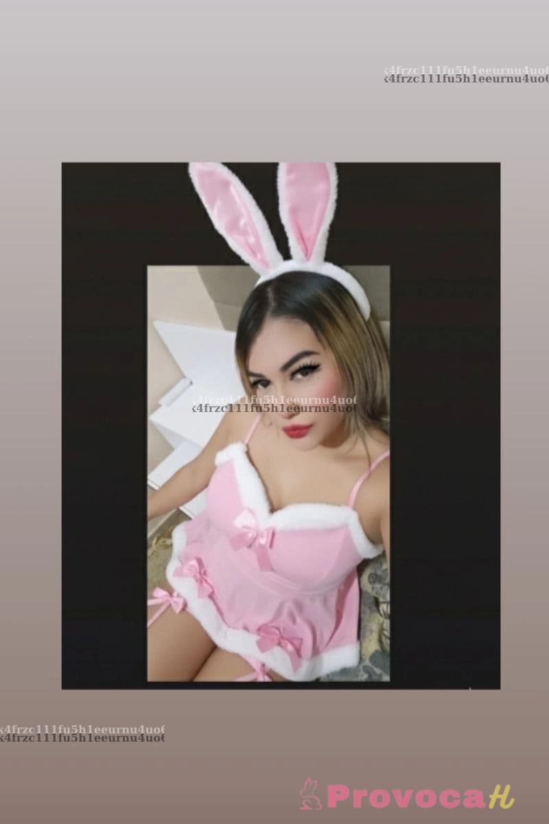 Foto de capa da beldade sensual Barbara